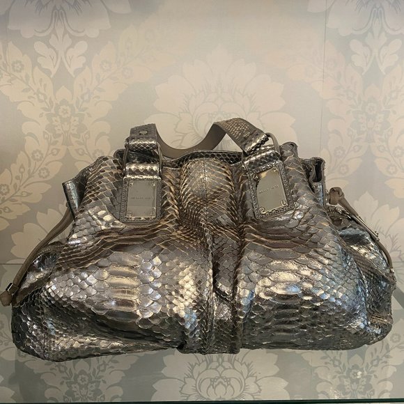 MICHAEL KORS/ITALY Metallic Python Silver Snake Skin Leather Shoulder Bag - Picture 15 of 17